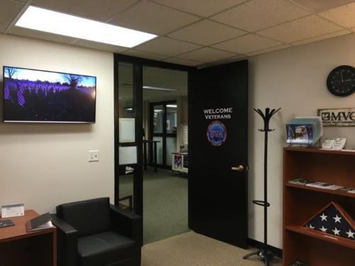 va-lounge-3