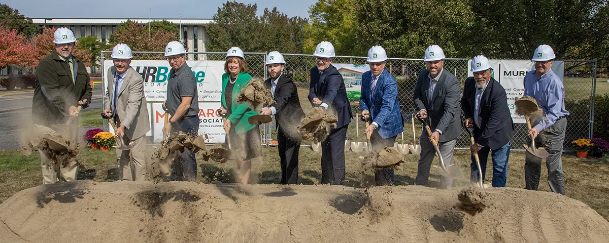 photo of officals at the groundbreaking event