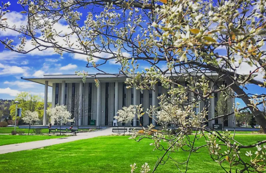 Payne Hall building that houses Financial Aid